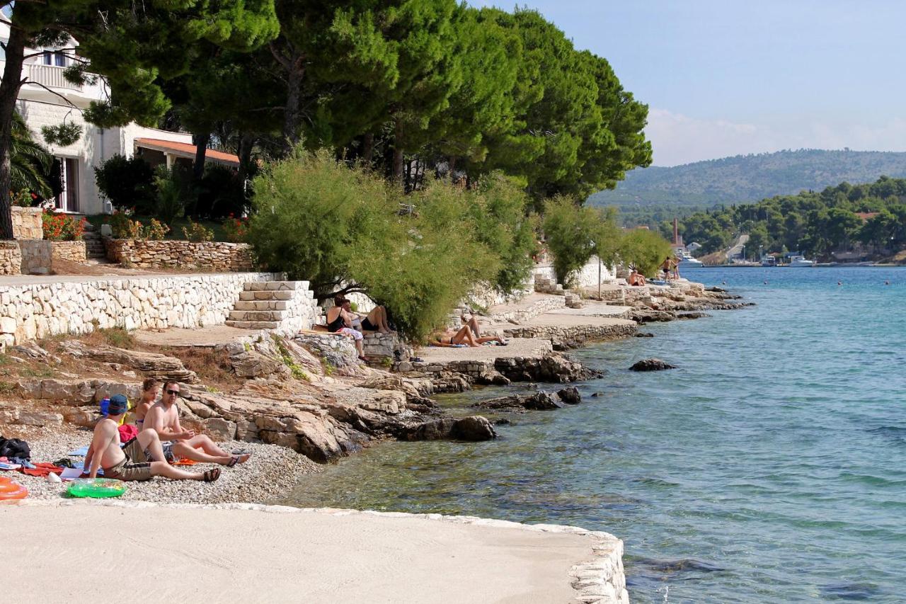 Apartments By The Sea Bobovisca Na Moru, Brac - 5682 Ložišće Екстериор снимка