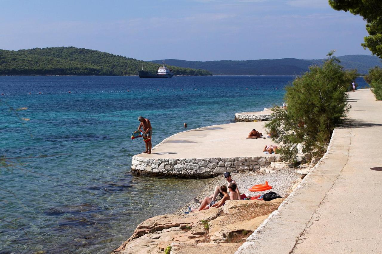 Apartments By The Sea Bobovisca Na Moru, Brac - 5682 Ložišće Екстериор снимка